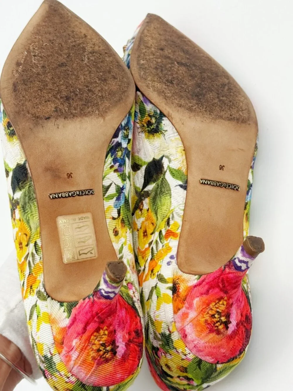 Dolce & Gabbana Floral Crystal Embellished Pointed Toe Pumps Heels